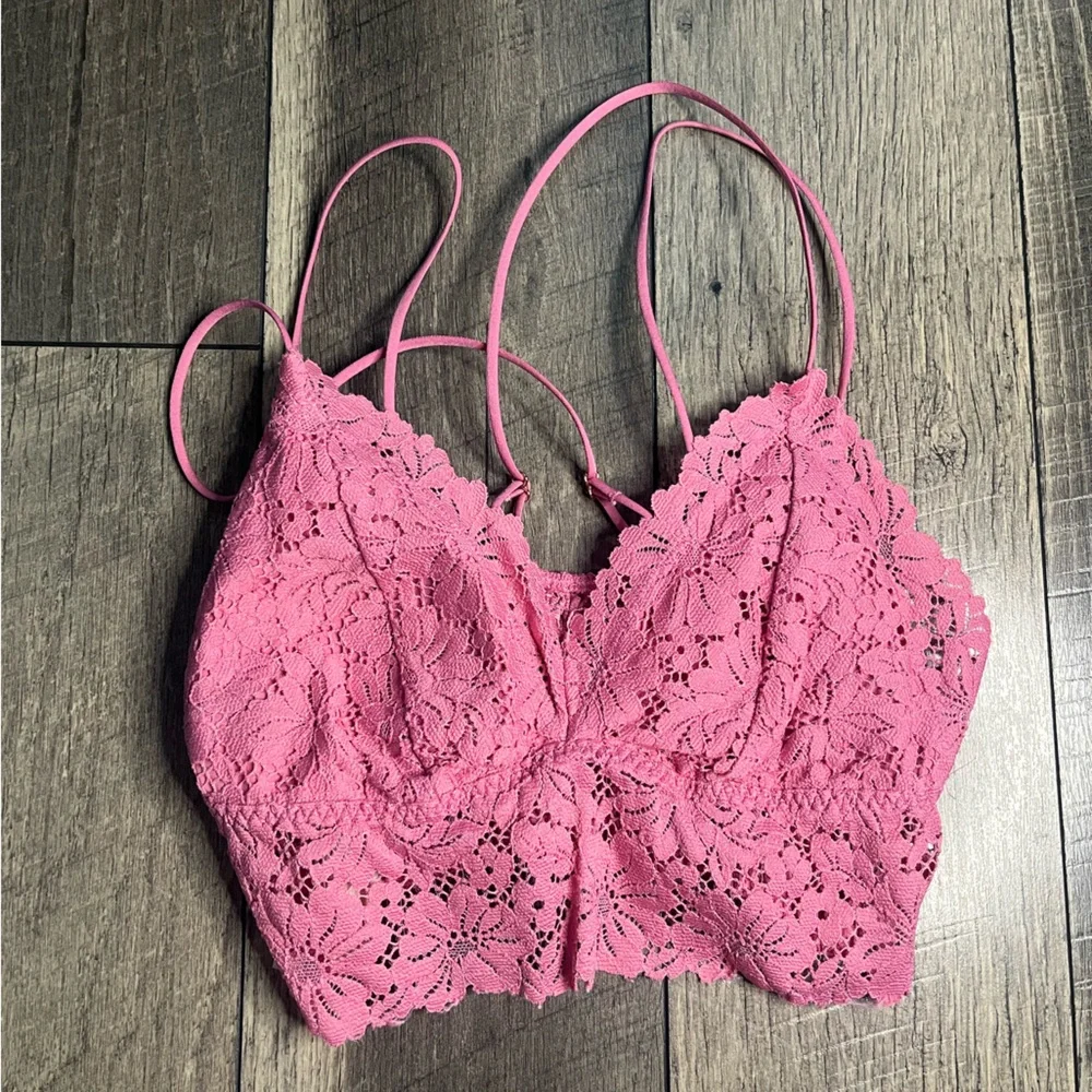 pink, flower laced, crop top, padded - Picture 1 of 2